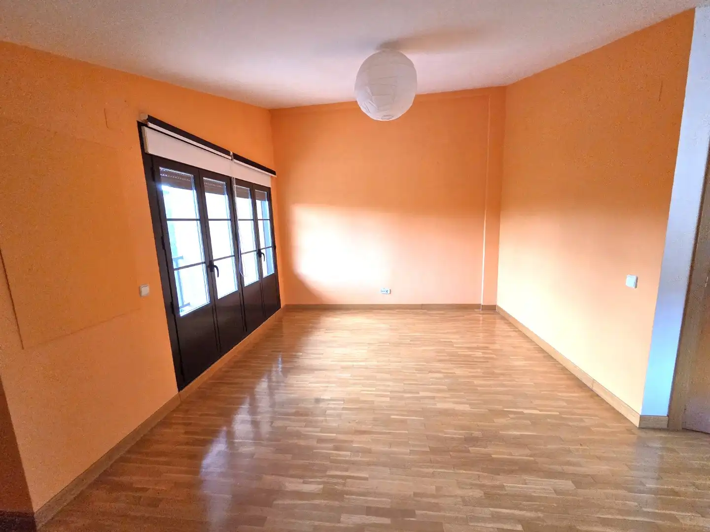 Habitación de Casa adosada en venta en Cardeñadijo con Calefacción, Jardín privado y Terraza
