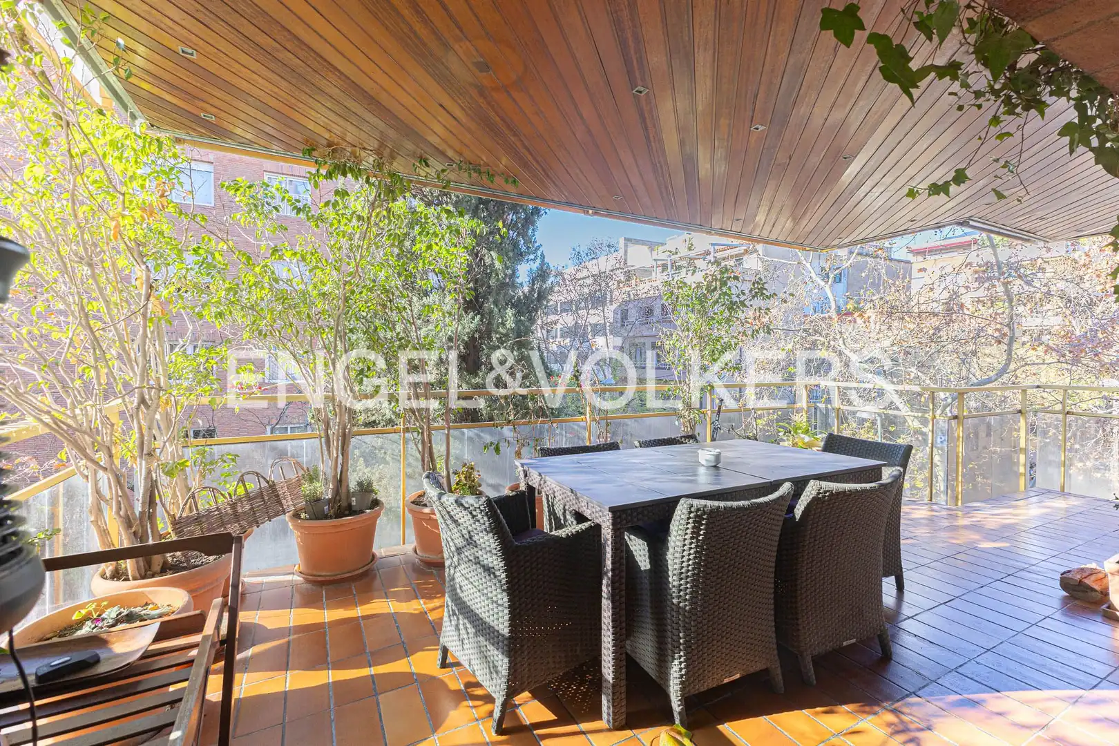 Terrasse von Wohnung zum Verkauf in  Barcelona Capital mit Klimaanlage, Heizung und Parkett