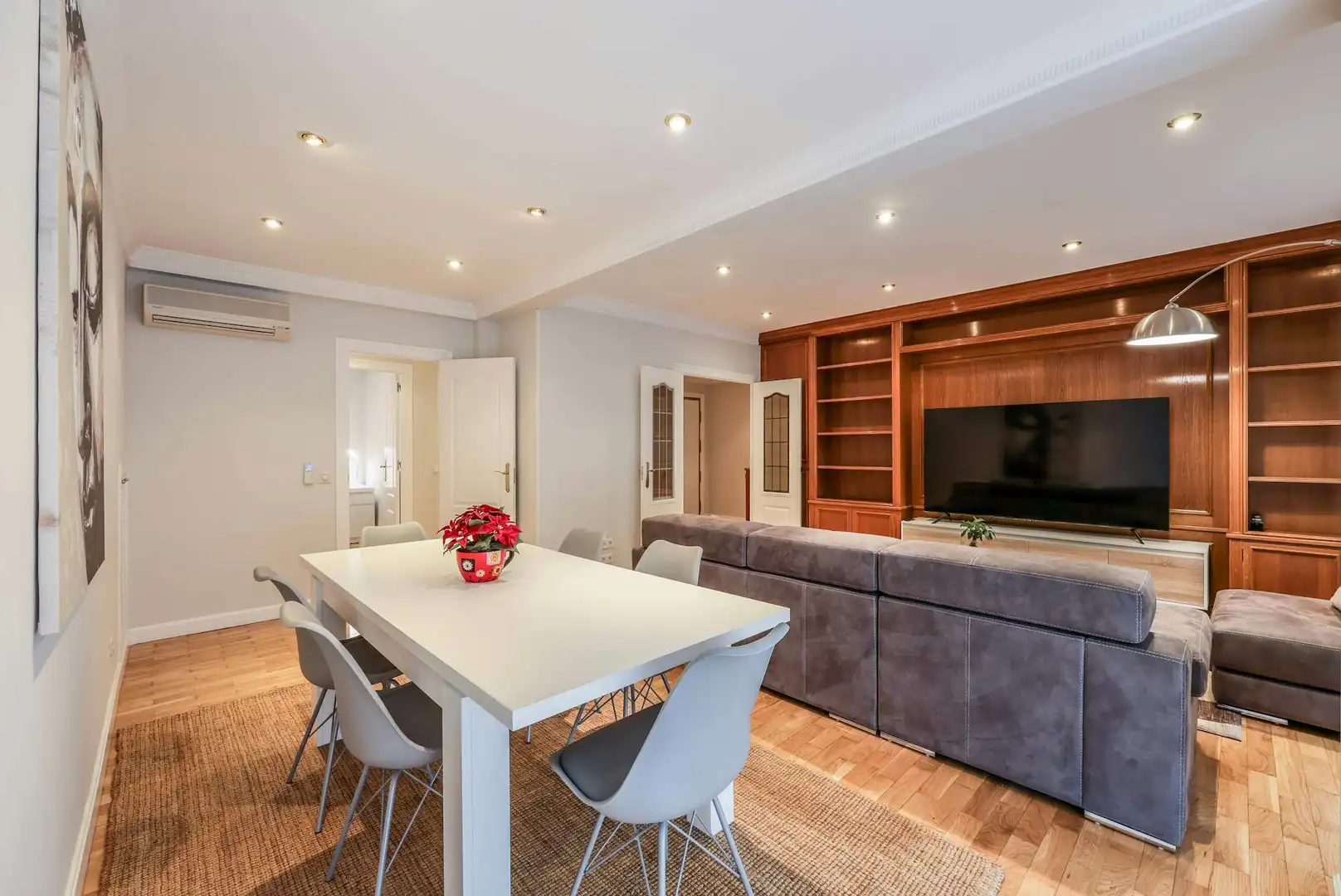 Sala de estar de Piso de alquiler en Madrid con Aire acondicionado, Calefacción y Amueblado