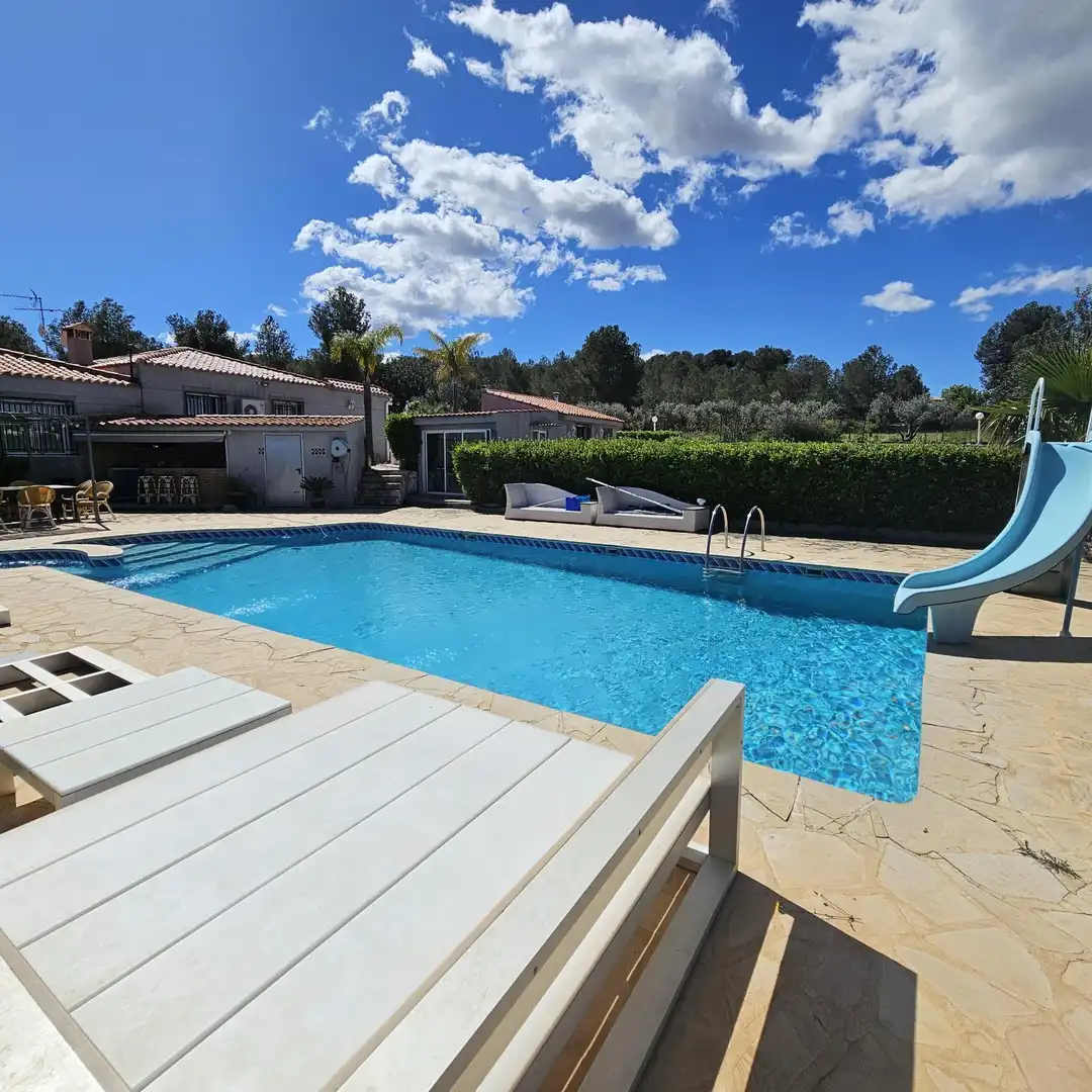 Detached house with pool for sale in Montserrat, imagen 3