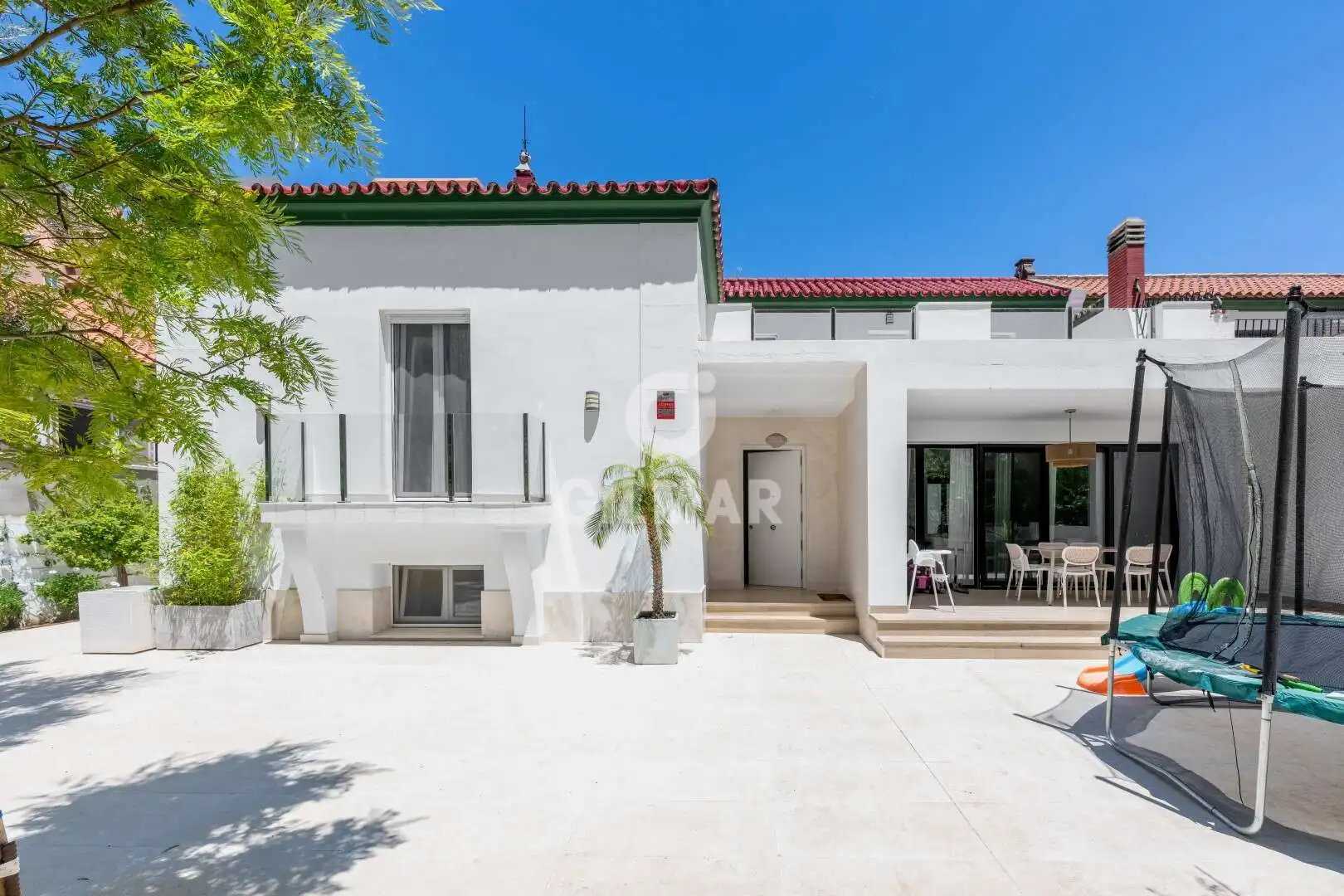 Vista exterior de Casa o chalet en venta en San Fernando con Calefacción, Jardín privado y Piscina
