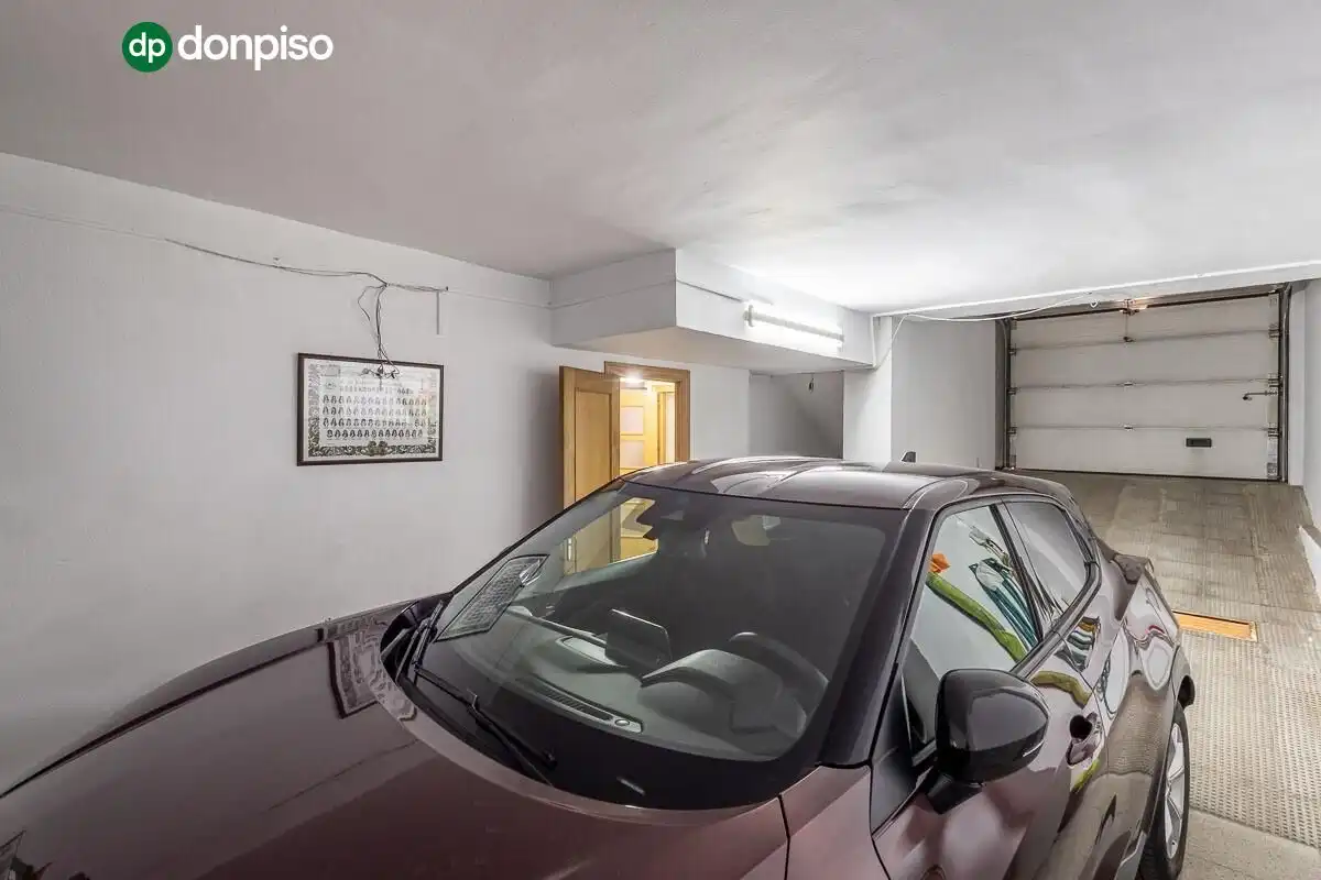 Parking de Casa adosada en venta en Genil