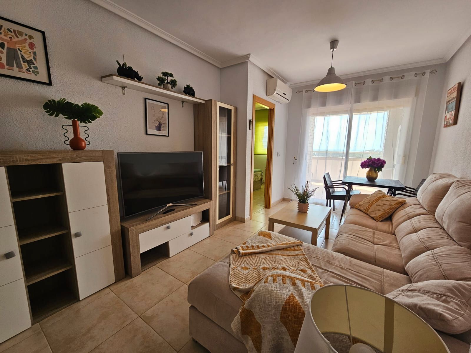 Wohnzimmer von Wohnungen zur Miete in Cabanes mit Klimaanlage, Heizung und Terrasse