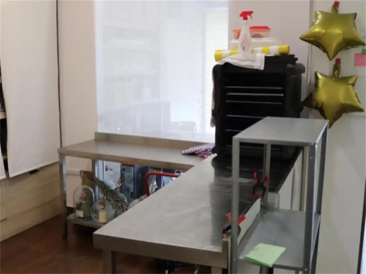 Cocina de Local en venta en Valladolid con Aire acondicionado