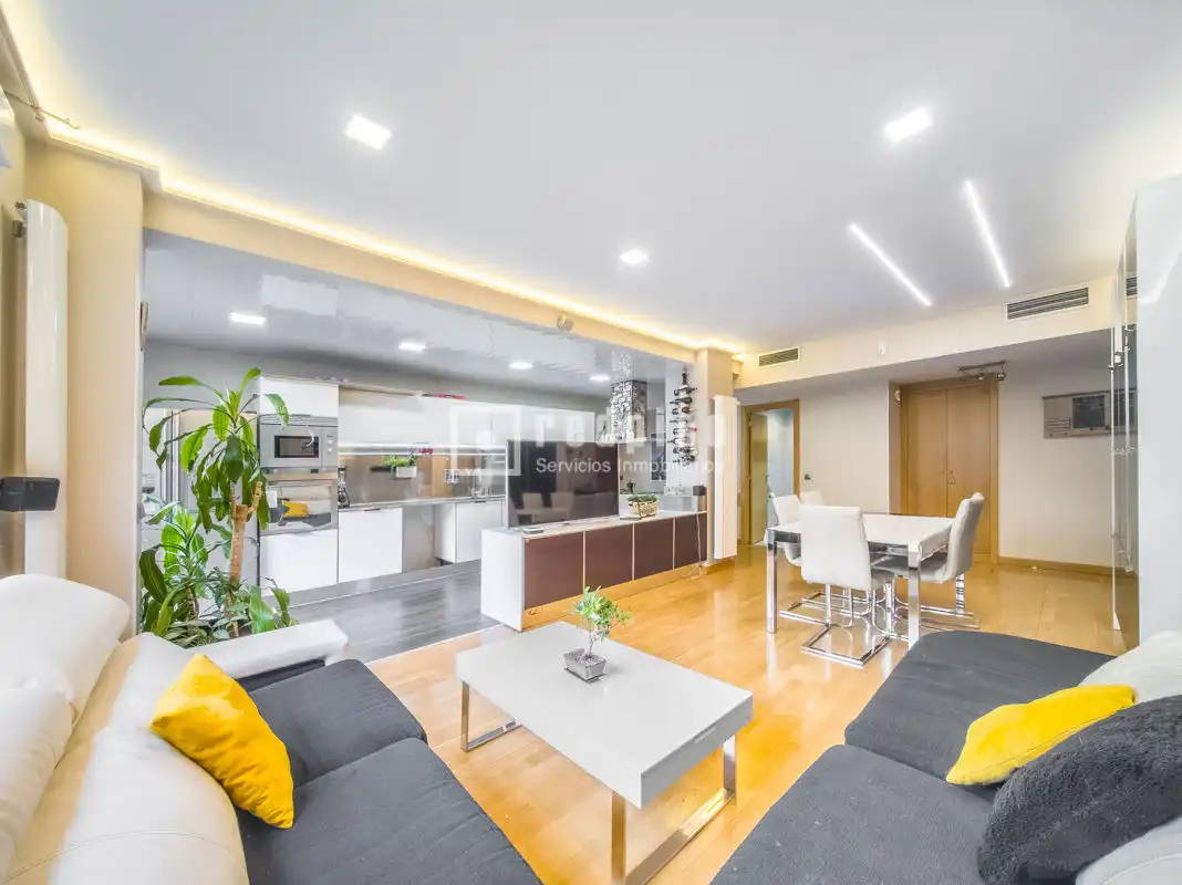 Sala de estar de Piso en venta en Rivas-Vaciamadrid con Aire acondicionado, Calefacción y Jardín privado