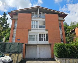 Vista exterior de Casa o xalet en venda en Donostia - San Sebastián  amb Terrassa