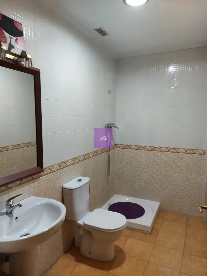 Bathroom of Flat for sale in L'Alcúdia  with Terrace and Storage room