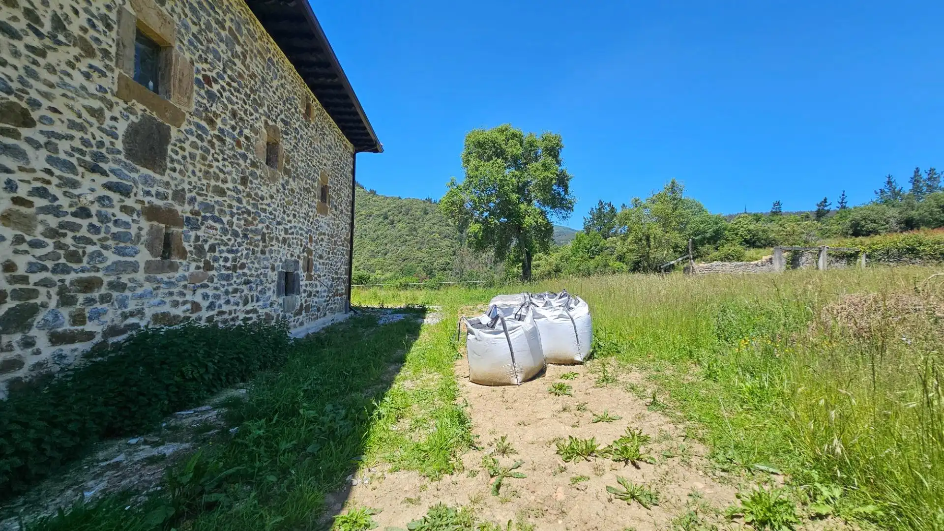 Casa o chalet en venta en Sopuerta con Jardín privado, Trastero y Balcón