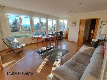 Villa avec balcon à vendre à Calle Río Genil