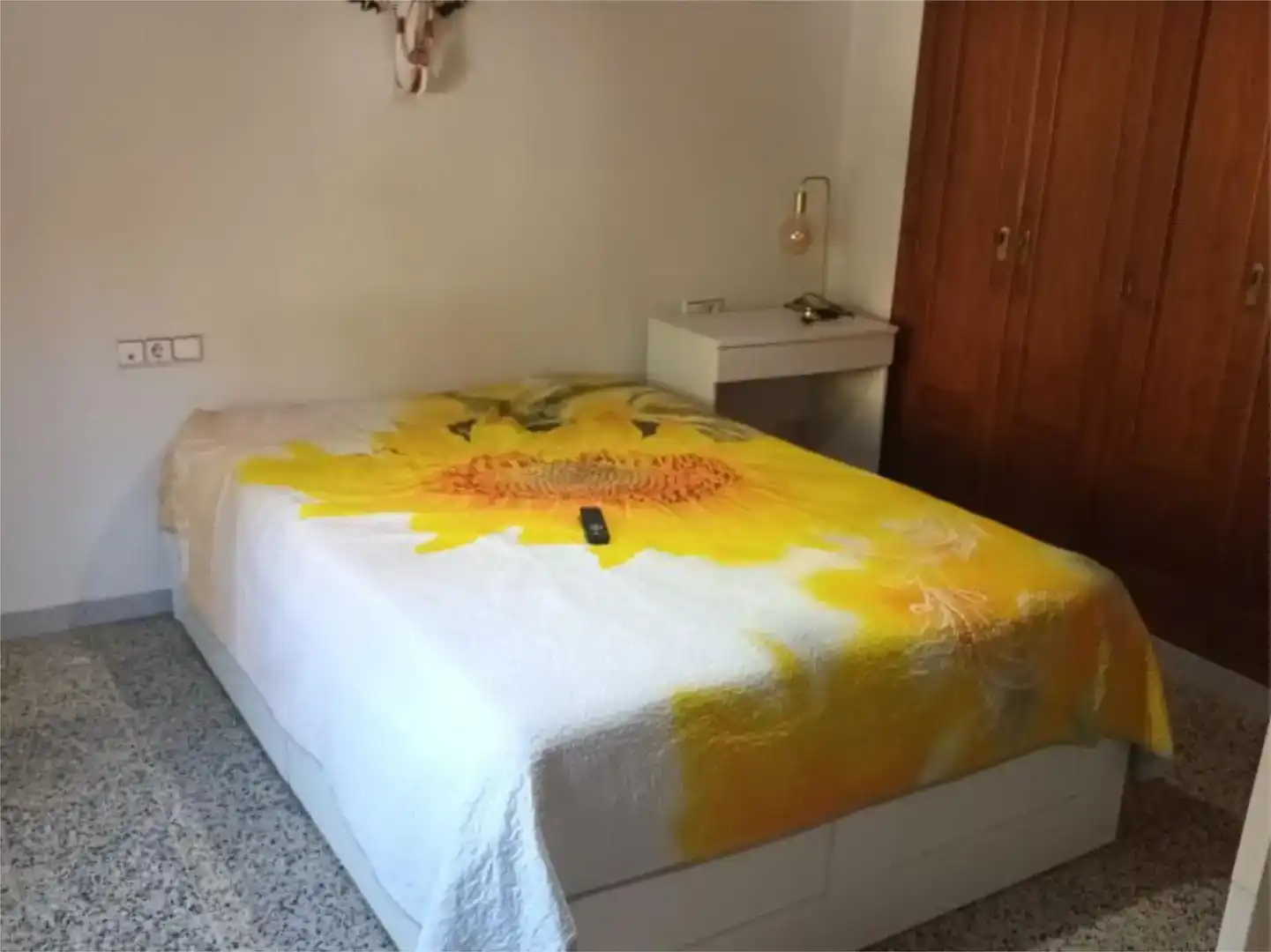 Bedroom of Houses for rent in Gines  with Air Conditioner, Private garden and Storage room