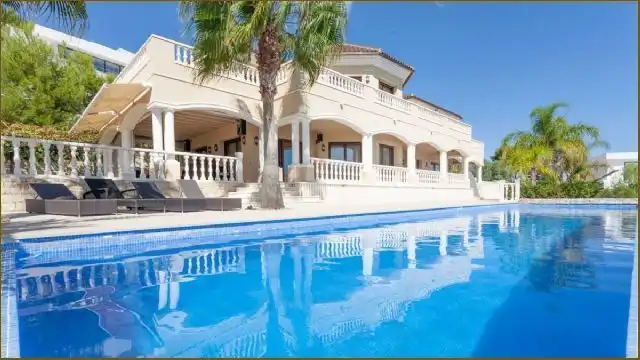 House for sale in La Fustera