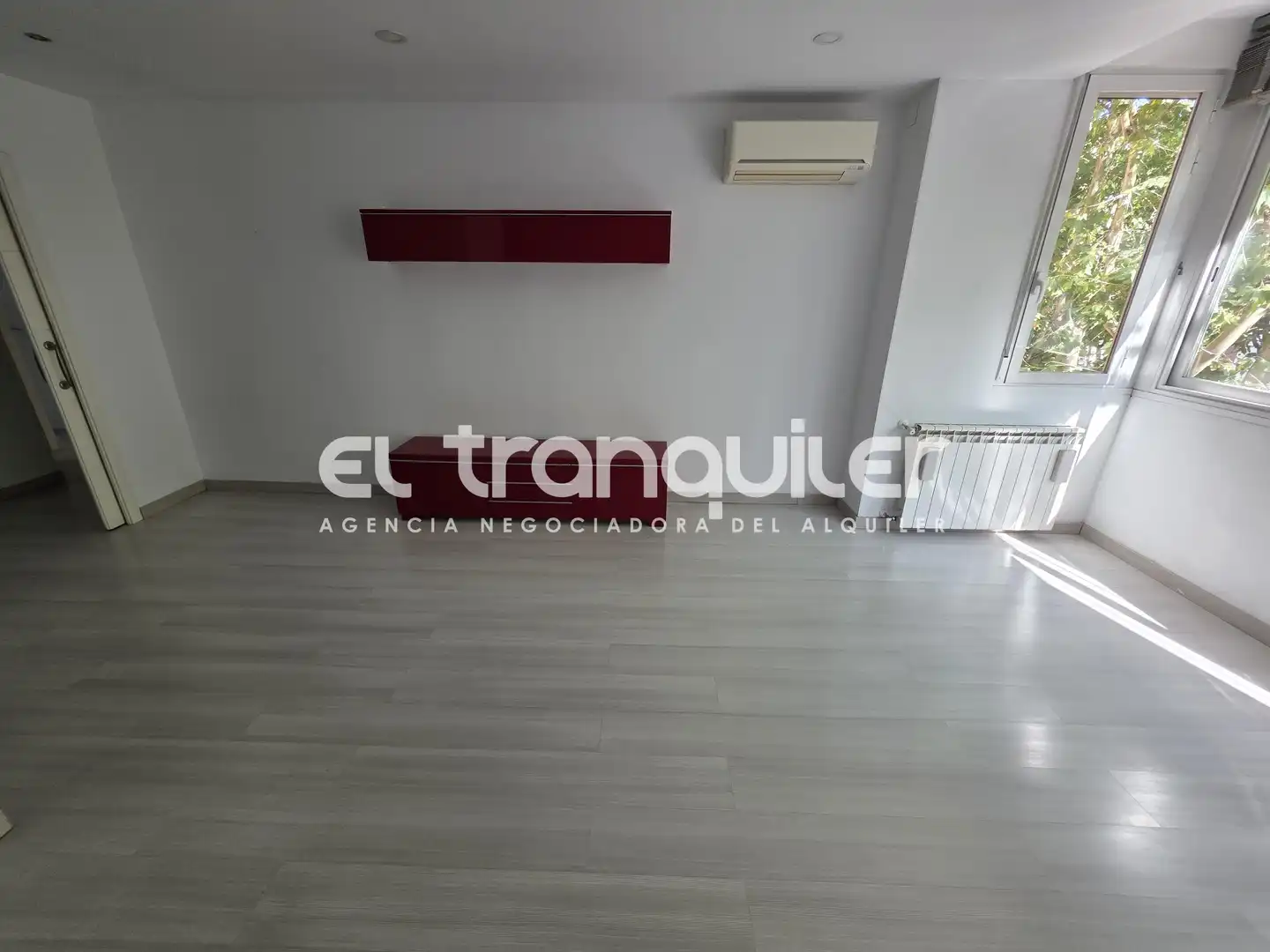 Flat for rent in Madrid  with Air Conditioner, Furnished and Washing machine