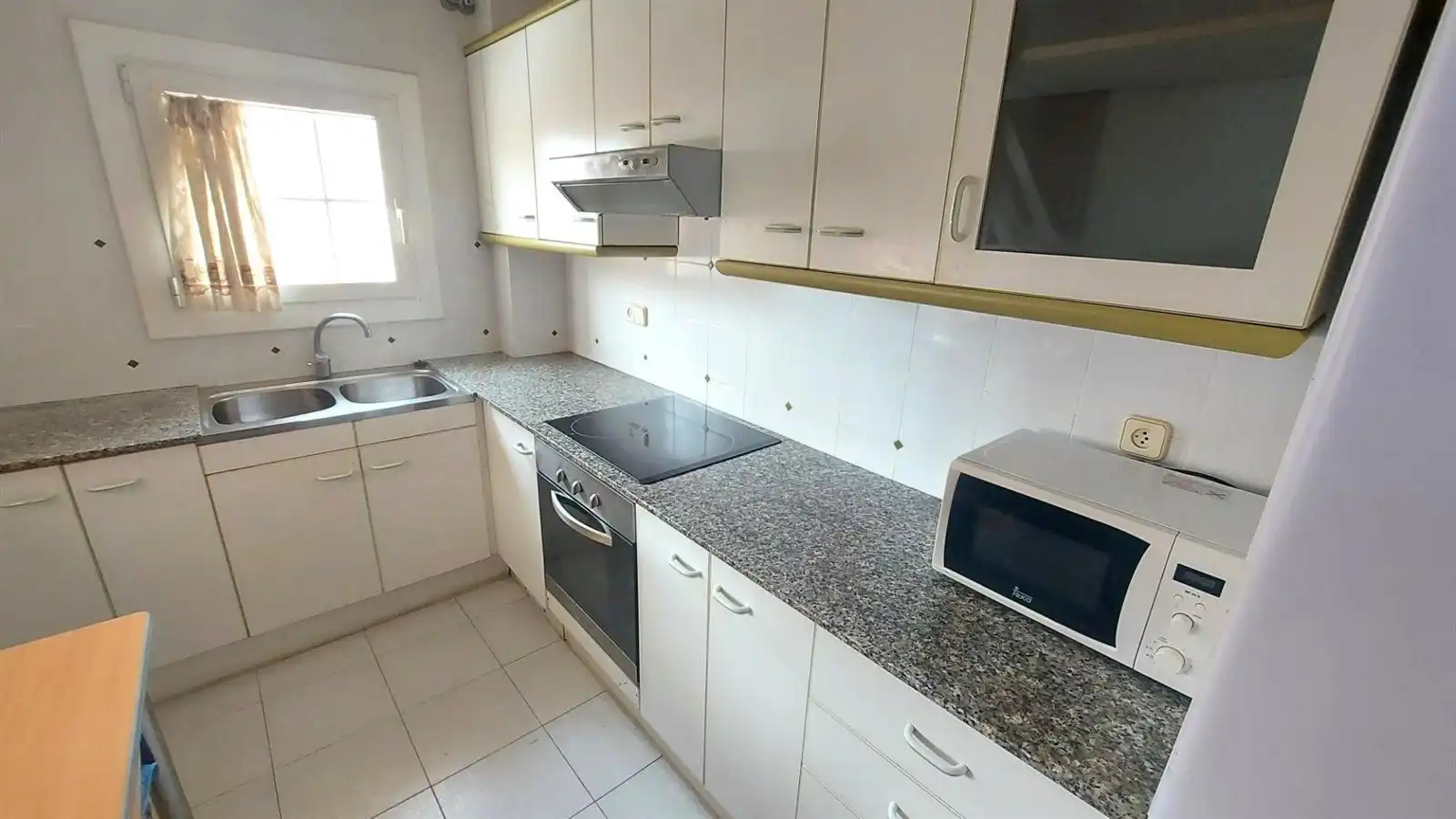 Cocina de Piso en venta en Calafell con Terraza y Trastero