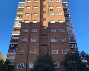 Exterior view of Flat to rent in Alcalá de Henares  with Heating, Terrace and Storage room