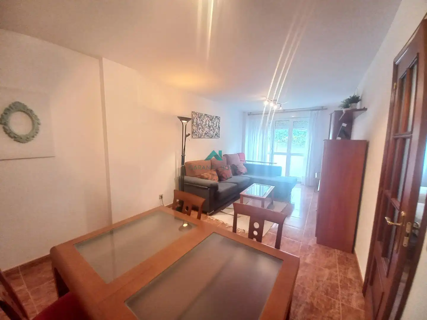 Wohnzimmer von Erdgeschoss zum Verkauf in Laredo mit Möbliert