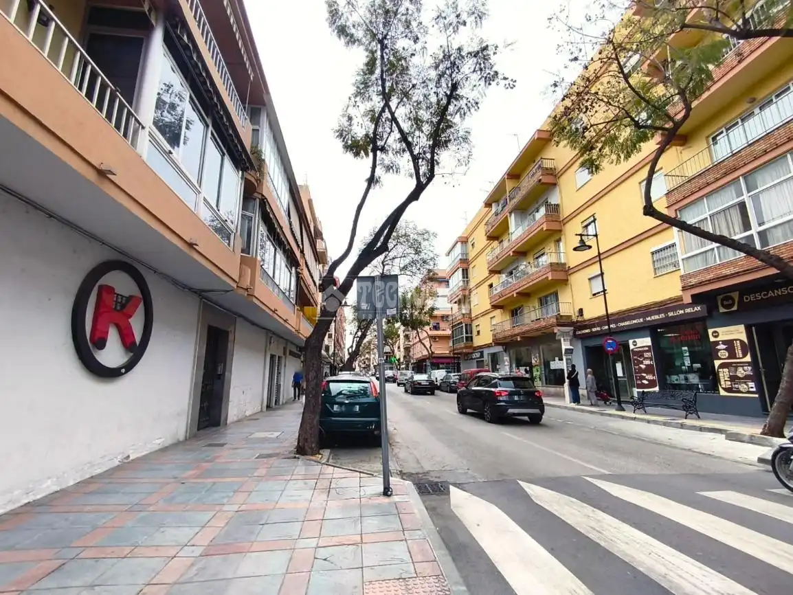 Vista exterior de Piso en venta en Fuengirola con Balcón