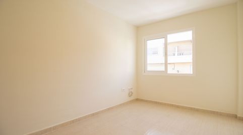 Foto 5 de Piso en venta en San Isidro, Granadilla de Abona