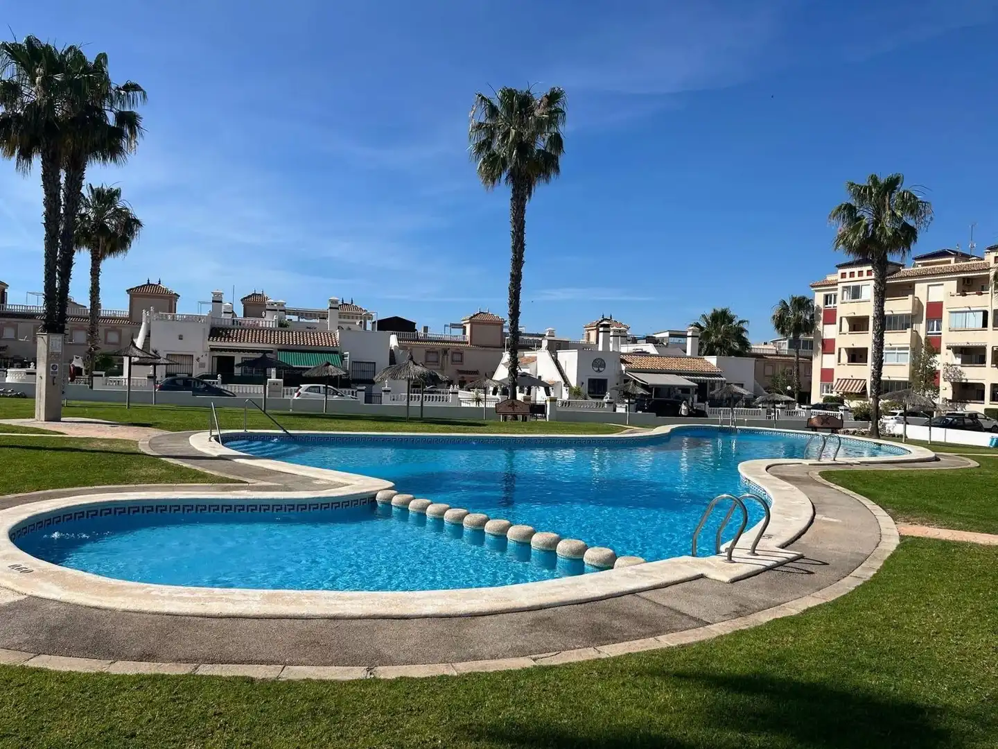 Apartment with terrace for sale in Orihuela Costa