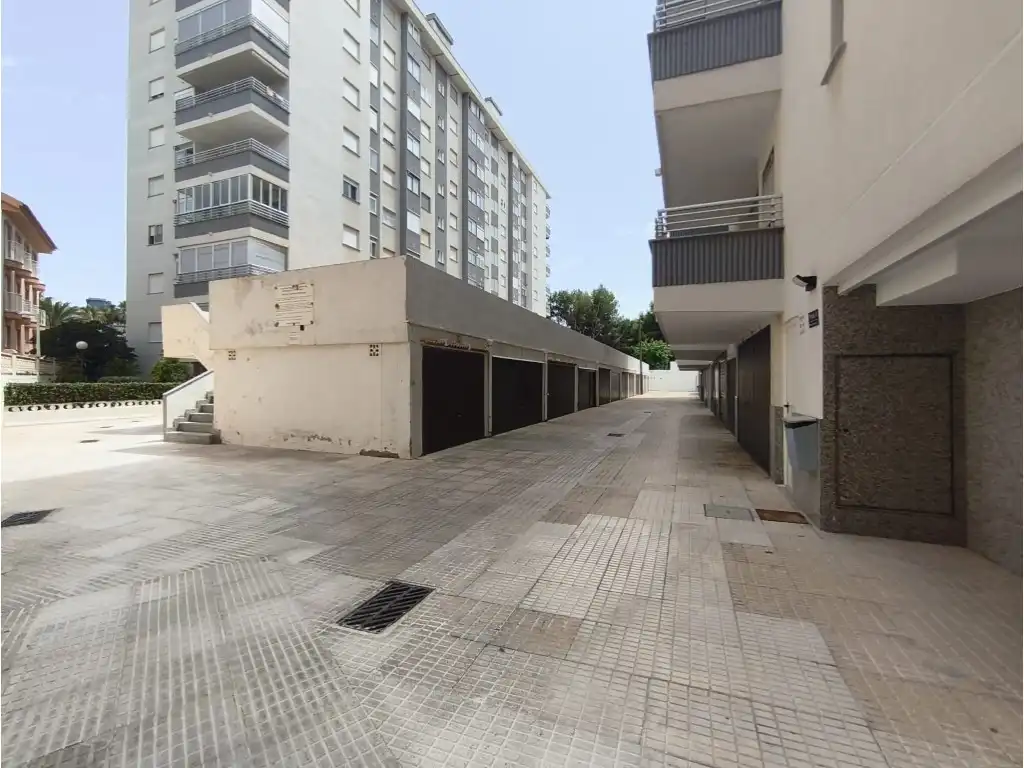 Parkplatz von Wohnungen zum Verkauf in Miramar mit Terrasse und Schwimmbad