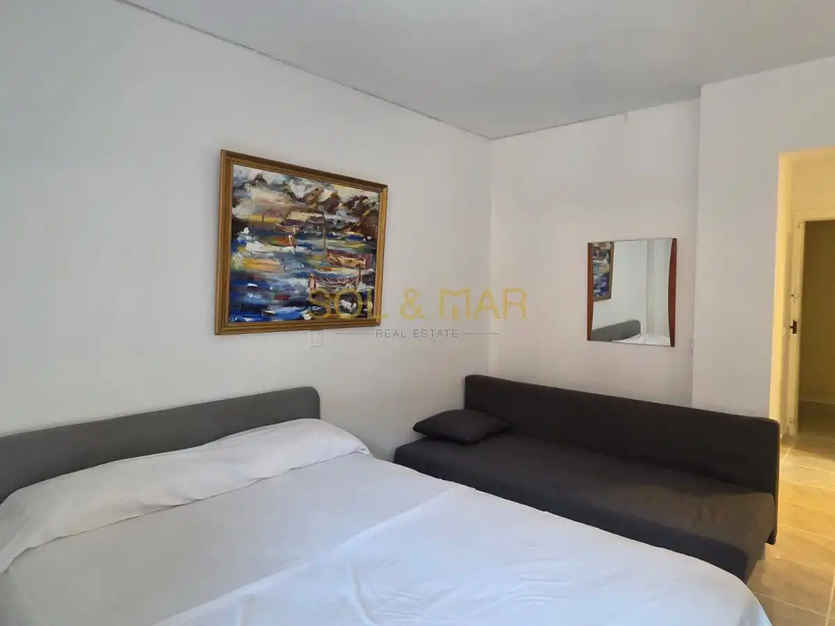 Dormitori de Estudi de lloguer en Benalmádena amb Aire condicionat, Terrassa i Piscina comunitària