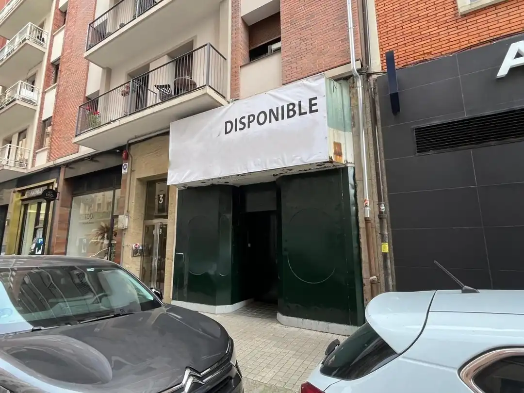 Local en venda en  Pamplona / Iruña amb Moblat
