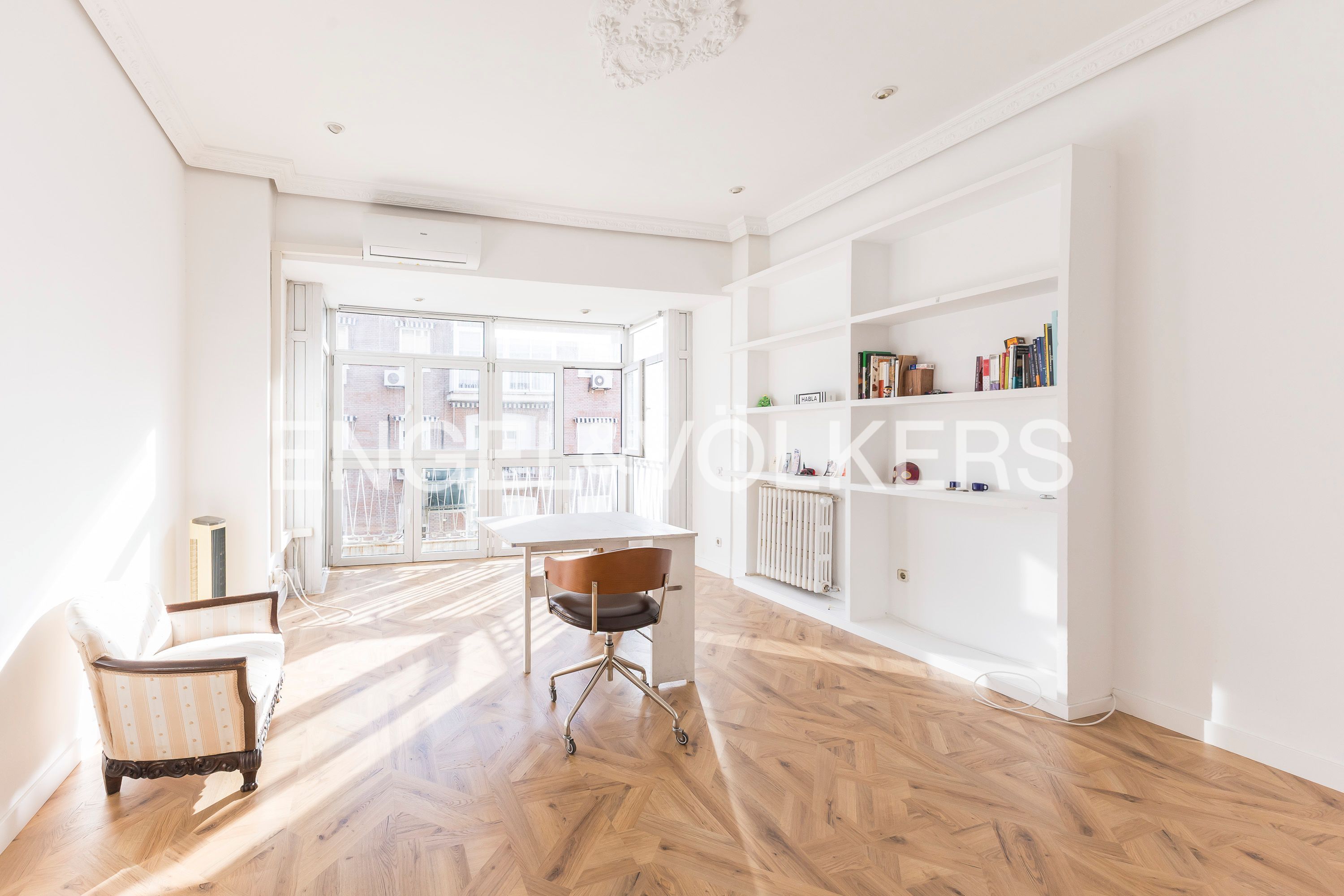 Vista exterior de Apartament de lloguer en  Madrid Capital amb Calefacció