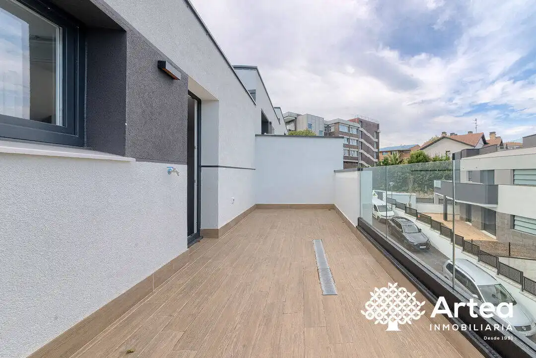 Detached house with terrace for sale in Julian Garaizar Kalea, imagen 47