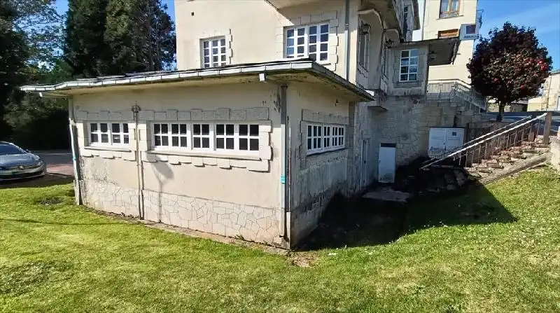 Vista exterior de Local en venda en As Somozas 