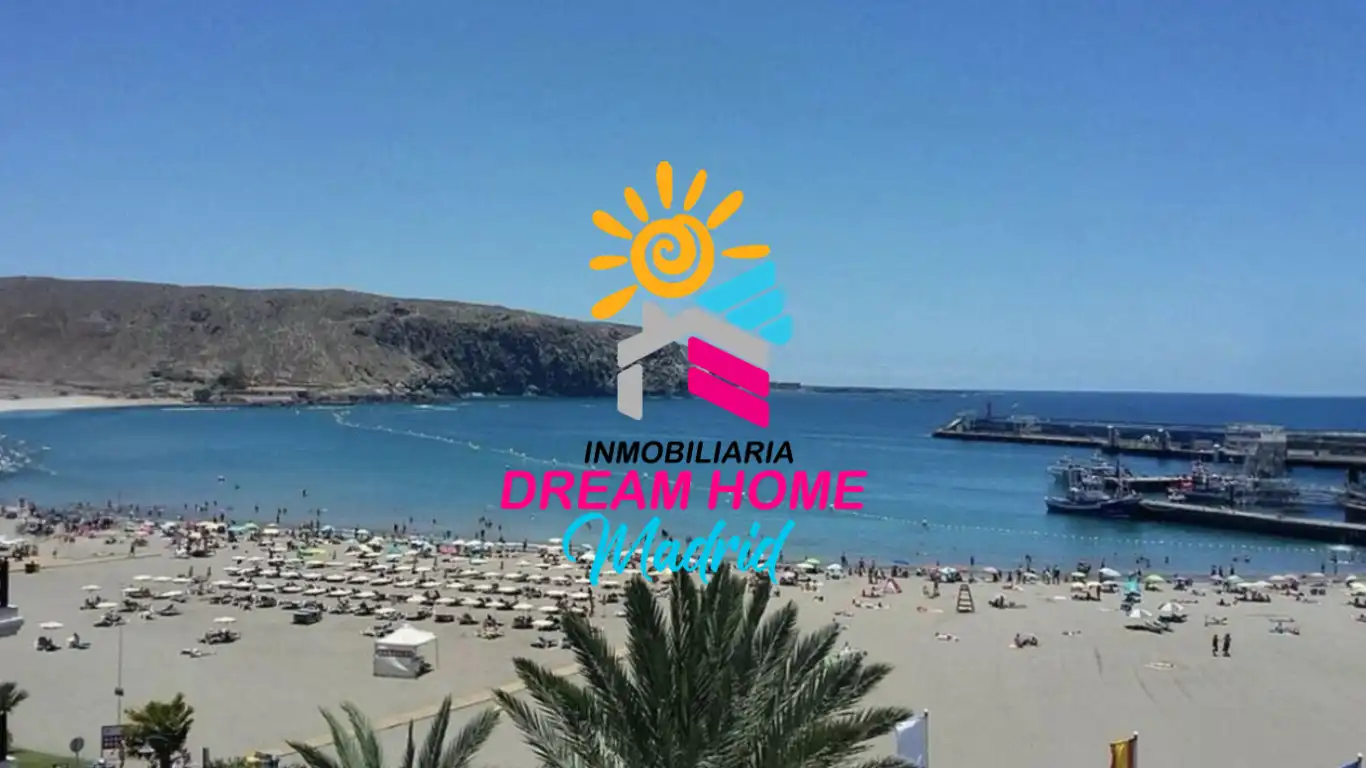 Vista exterior de Piso en venta en Arona con Calefacción, Terraza y Lavadora