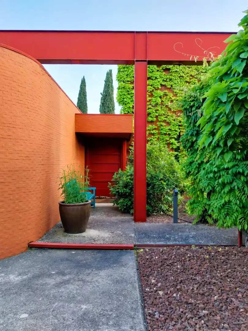 Vista exterior de Casa o chalet en venta en Pozuelo de Alarcón con Aire acondicionado, Calefacción y Jardín privado