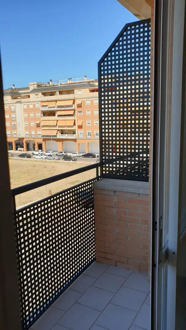 Piso con ascensor en venta en Maria Auxiliadora - Barriada de Llera, imagen 13