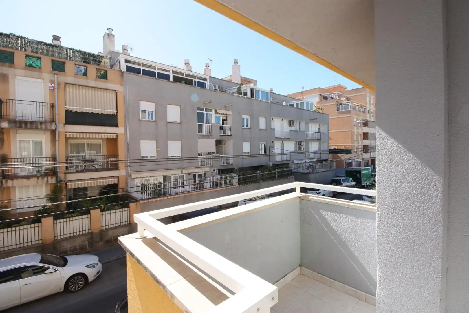 Piso con terraza en venta en Carrer HEURA, imagen 2