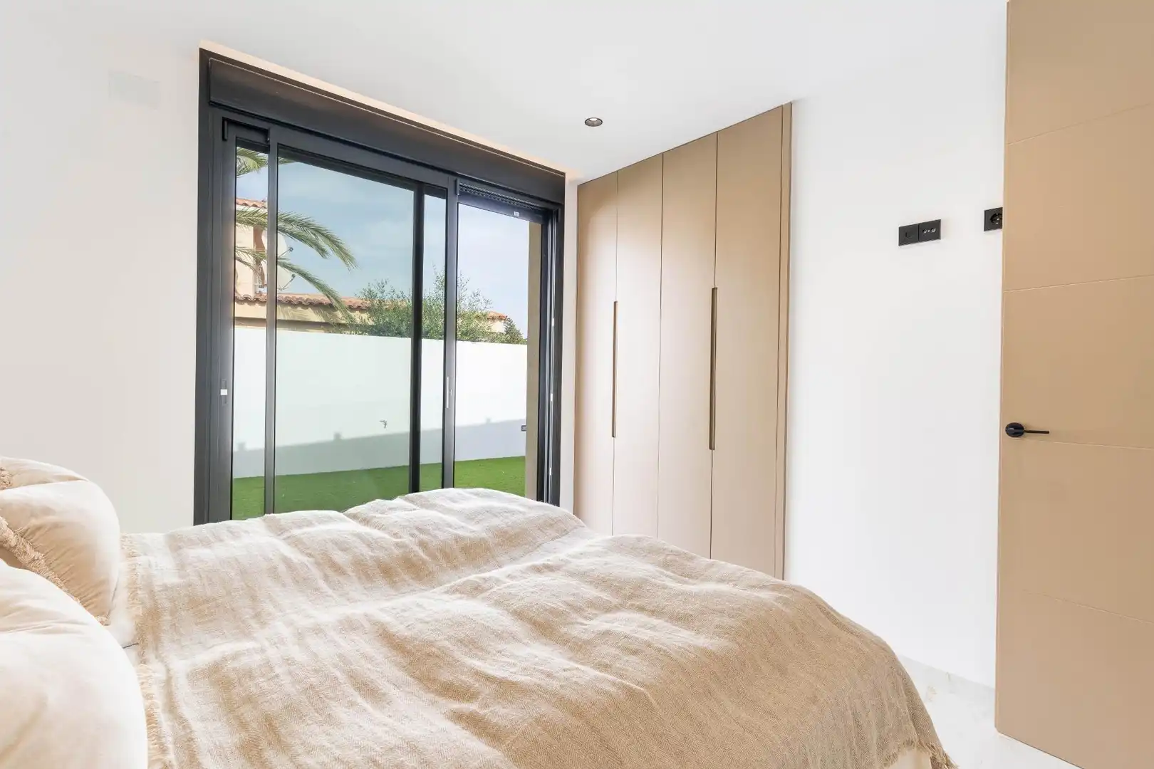 Dormitori de Casa o xalet en venda en Torrevieja amb Aire condicionat, Calefacció i Jardí privat