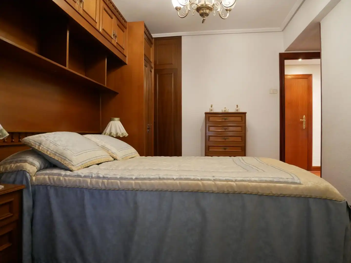 Habitación de Piso en venta en Basauri  con Calefacción y Balcón