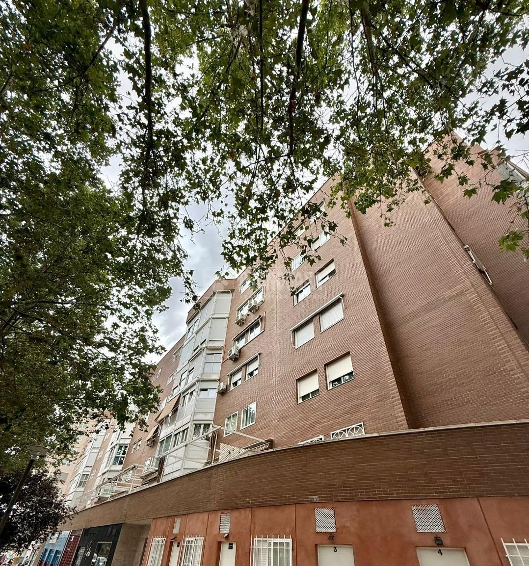 Exterior view of Flat for sale in Coslada  with Air Conditioner, Heating and Terrace