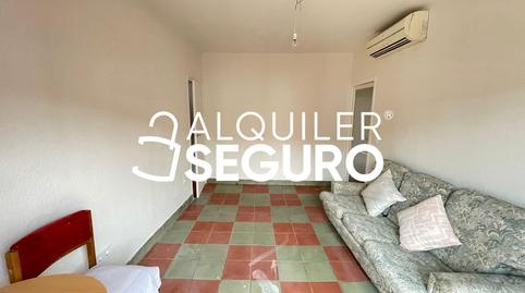 Photo 3 of Flat to rent in Cabo Nicolás Mur, San Isidro, Madrid