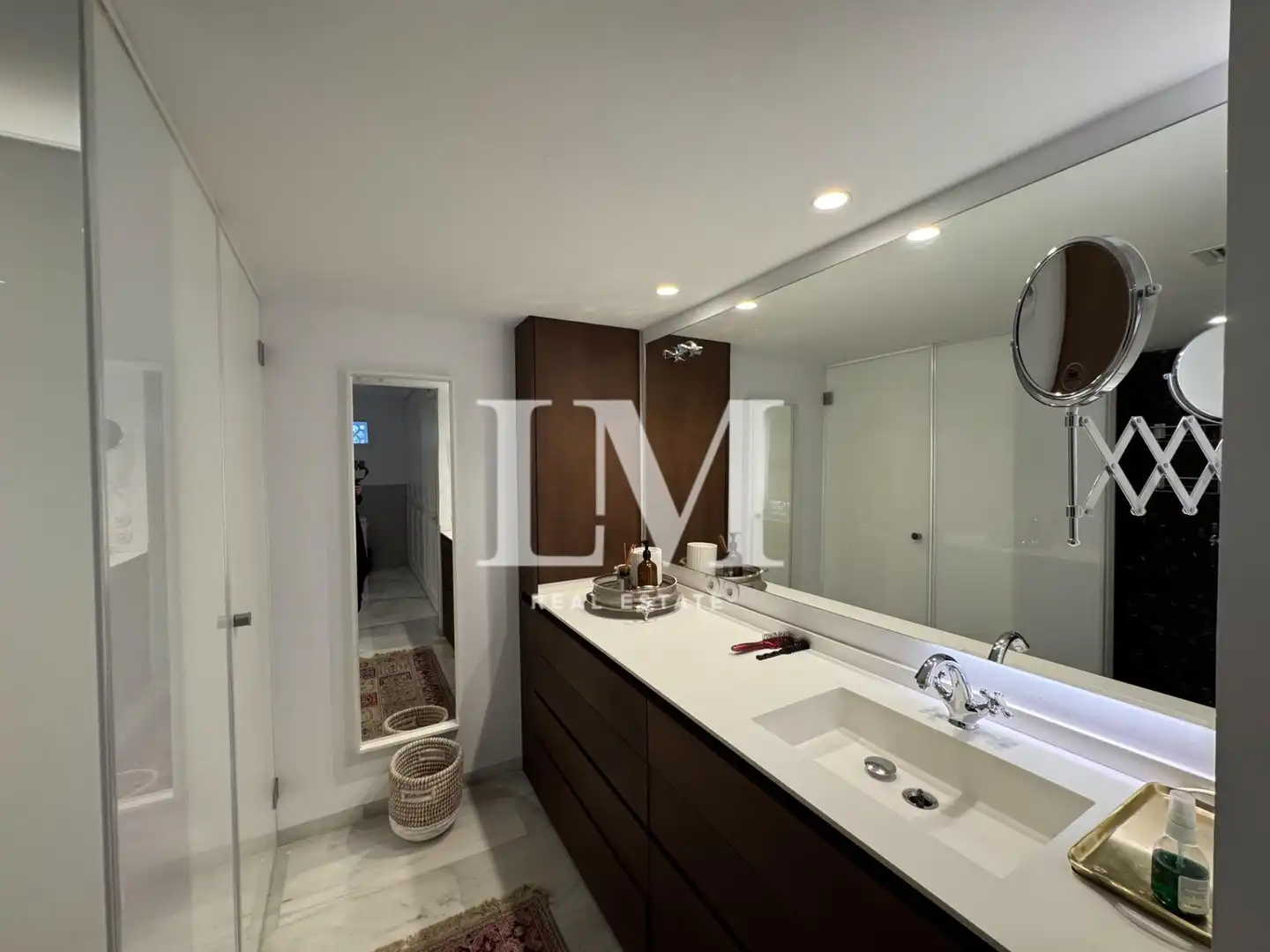 Baño de Casa adosada de alquiler en Barcelona con Aire acondicionado, Jardín privado y Terraza