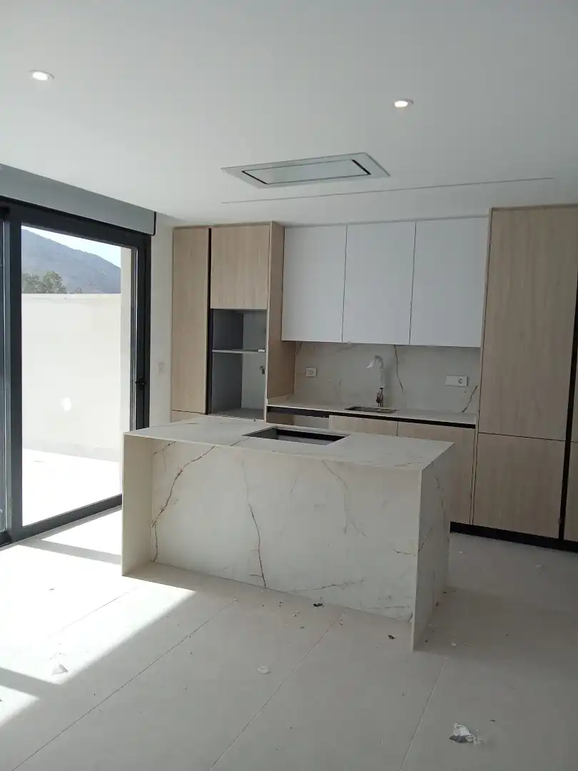 Chalet con terraza en venta en Plaça Alfarella. Sector 11, imagen 6