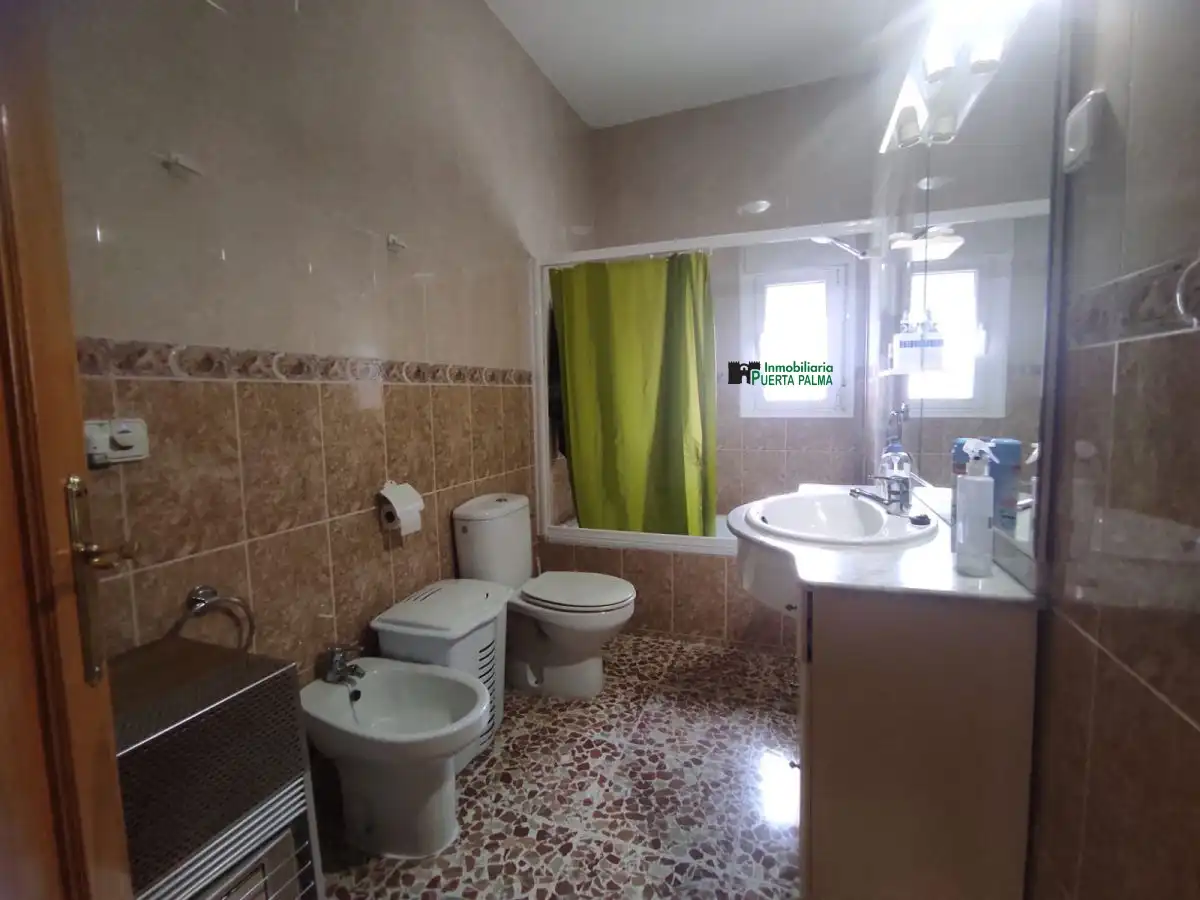 Bathroom of Houses for sale in Badajoz  with Air Conditioner, Heating and Storage room