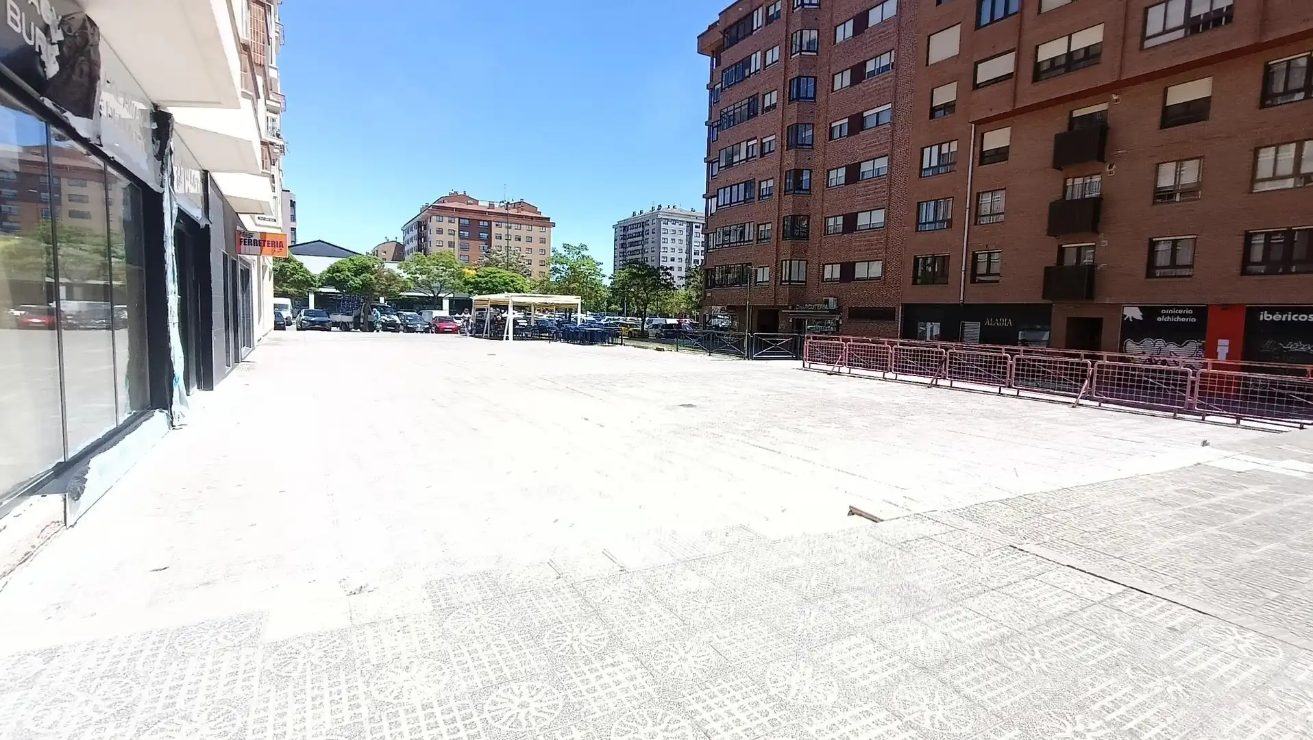 Parking de Piso en venta en Burgos con Calefacción, Terraza y Trastero