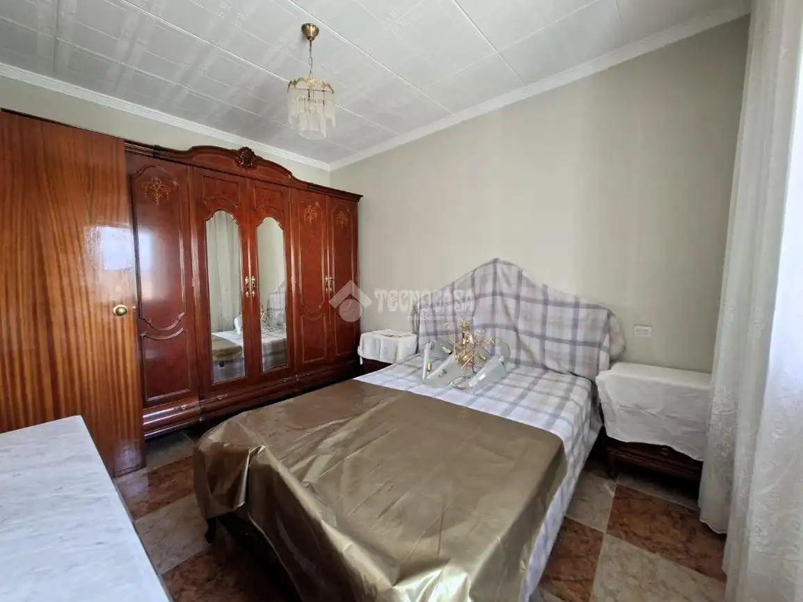 Bedroom of Detached homes for sale in Darro