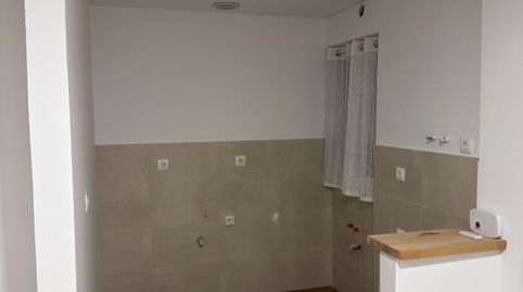 Foto 3 de Piso en venta en Calle Fuentes de Andalucía, 30, La Pañoleta, Camas