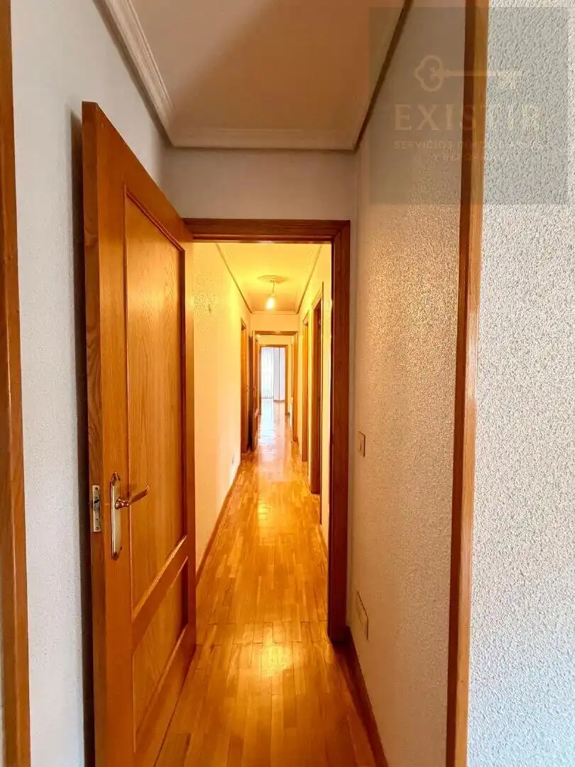 Piso en venta en Ave María