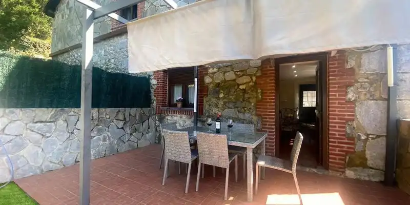 Terrassa de Casa o xalet en venda en Entrambasaguas amb Jardí privat, Terrassa i Traster