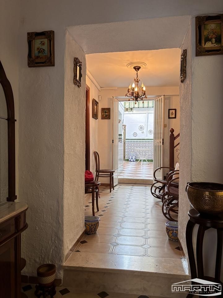 House or chalet for sale in Lucena  with Air Conditioner, Terrace and Storage room