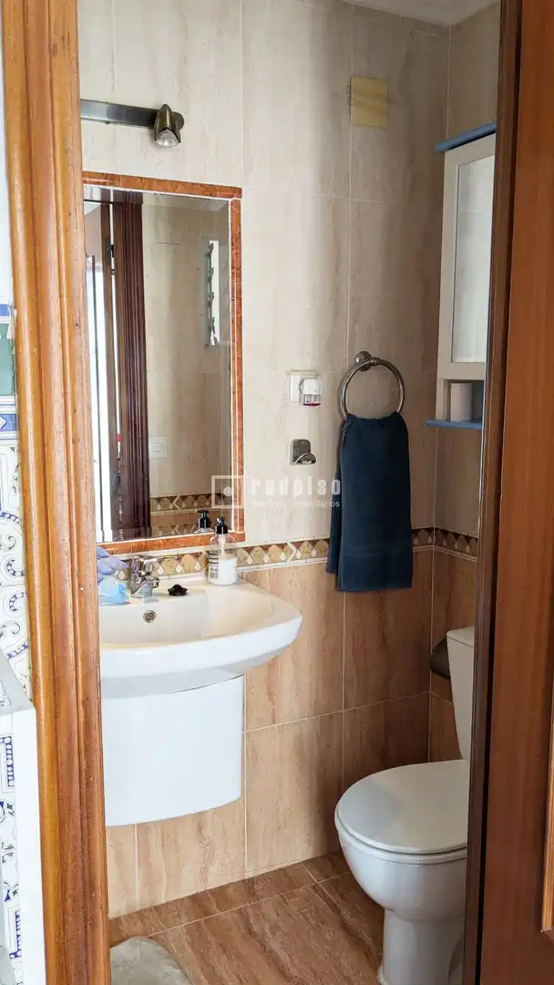 Badezimmer von Haus oder Chalet zum Verkauf in Málaga mit Klimaanlage, Heizung und Parkett