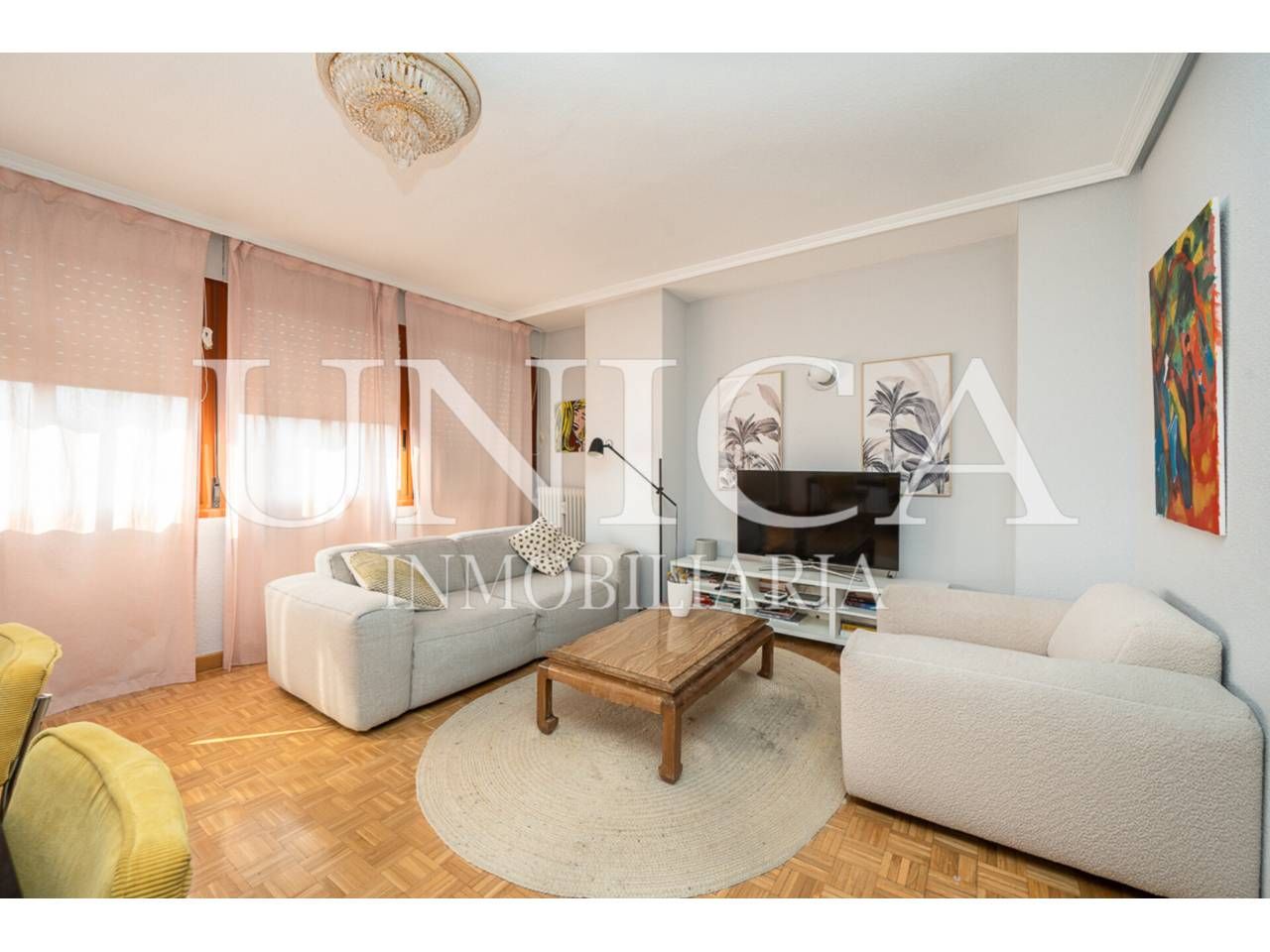 Living room of Flat for sale in  Madrid Capital  with Air Conditioner, Heating and Terrace