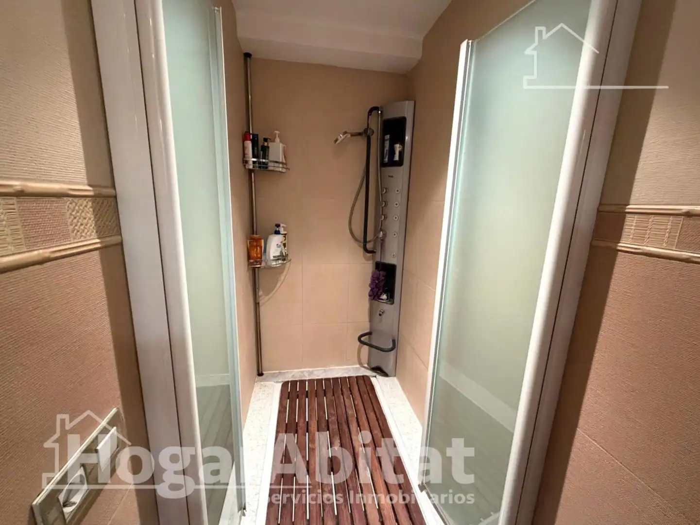Baño de Piso en venta en Valencia con Aire acondicionado, Calefacción y Trastero