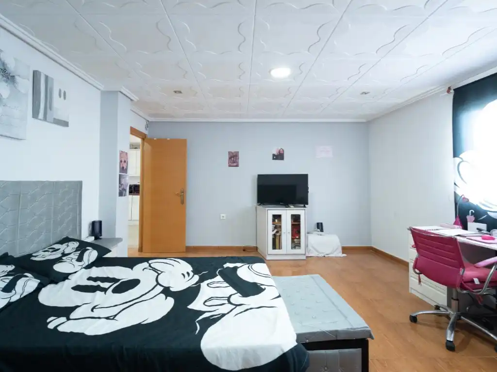 Dormitori de Pis en venda en Riba-roja de Túria amb Aire condicionat i Terrassa