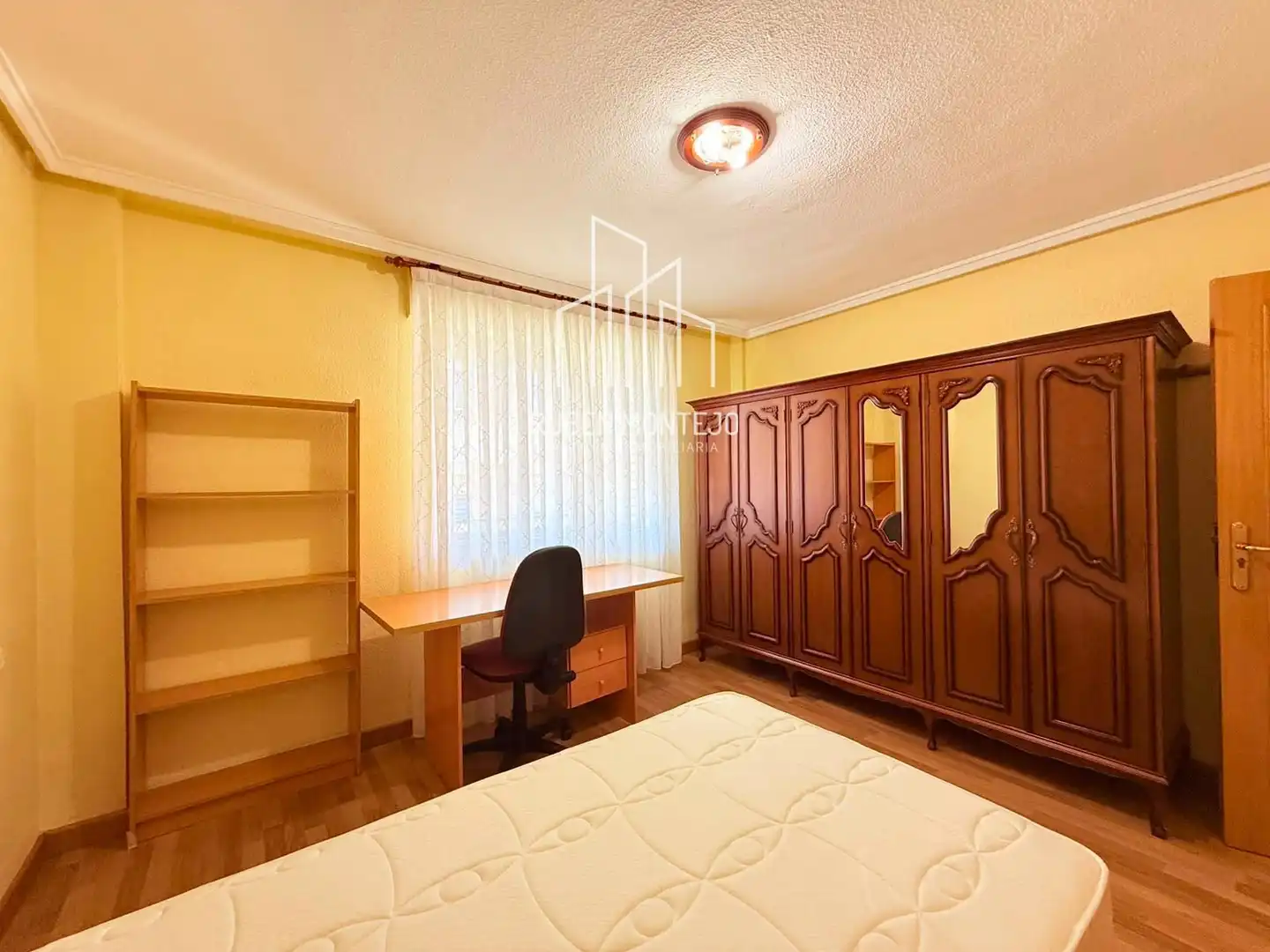 Habitación de Piso de alquiler en Salamanca con Calefacción, Terraza y Horno